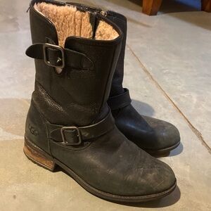 Ugg Chaney Leather Shearling Boot